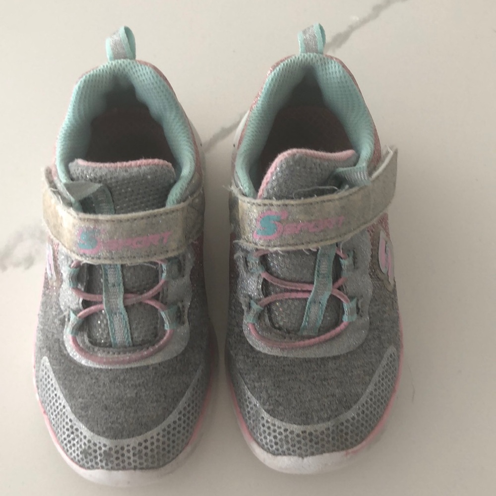Sport Sketchers Toddler Girl SZ 9 Preloved Sneakers